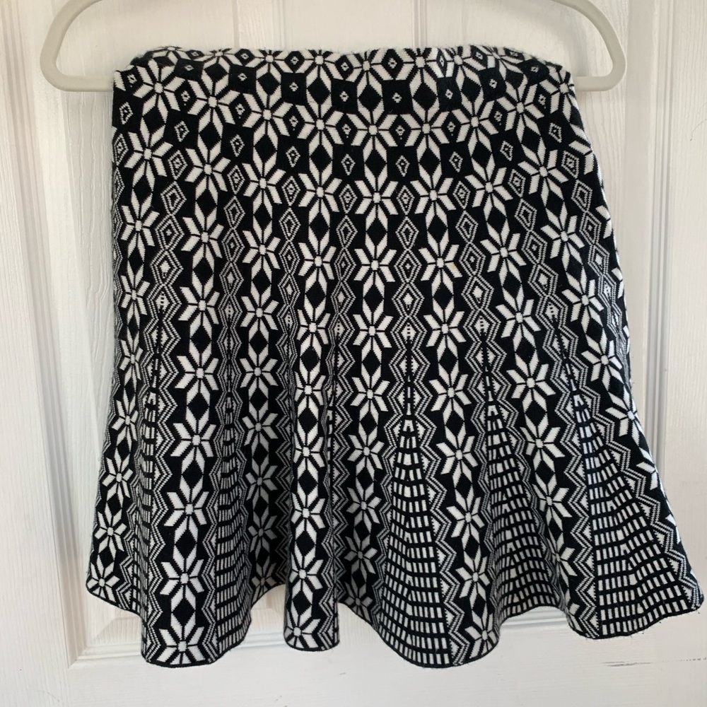 Xhilaration Patterned Skirt